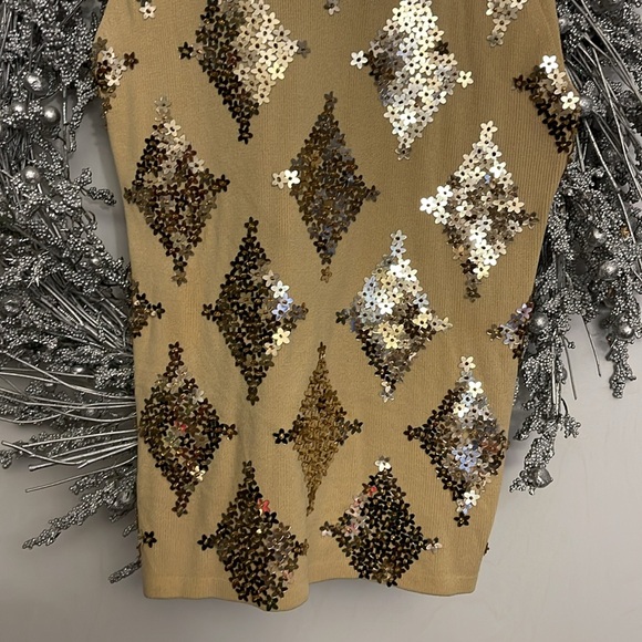 Top - Picture 3 of 5